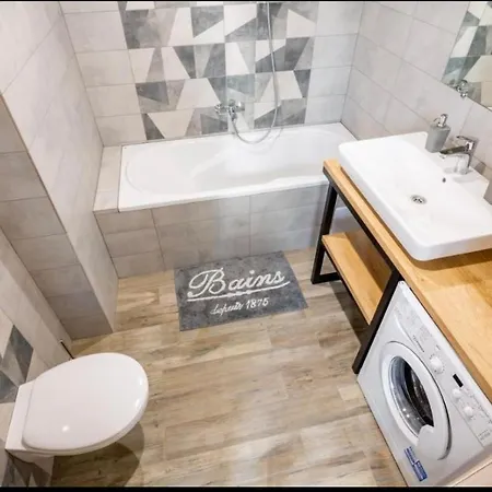 Romari площа ринок 29 Lviv