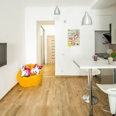 Romari площа ринок 29 Apartment Lviv