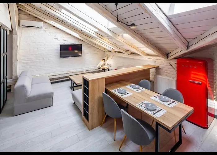 Romari площа ринок 29 Lviv