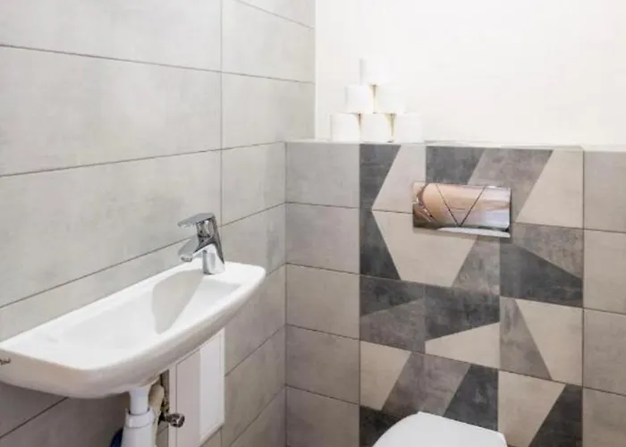 Apartment Romari площа ринок 29 *