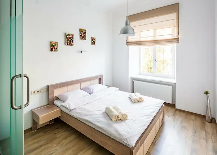 Romari площа ринок 29 * Lviv