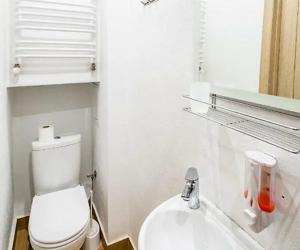 Romari площа ринок 29 * Lviv