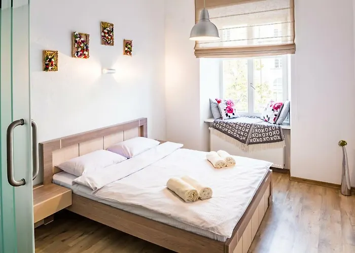 Romari площа ринок 29 Lviv