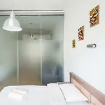 Апартаменти Romari площа ринок 29 *