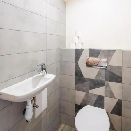 Apartament Romari площа ринок 29 *