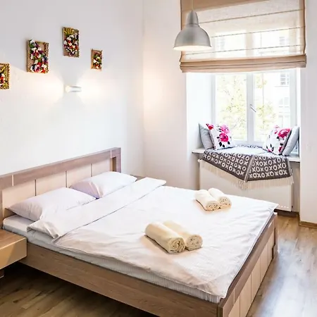 Romari площа ринок 29 Lwów